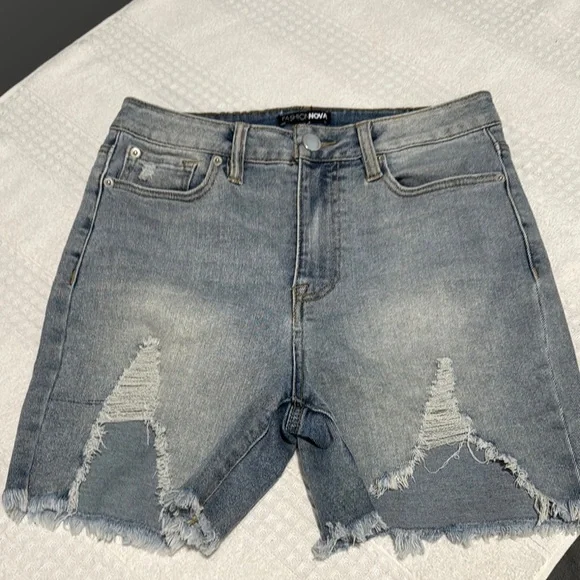 Fashion Nova Distressed Jean Shorts - Picture 1 of 6